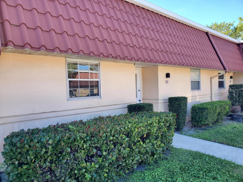Photo of 155 Amherst Lane, Lake Worth, FL 33467 (MLS # R11157158)