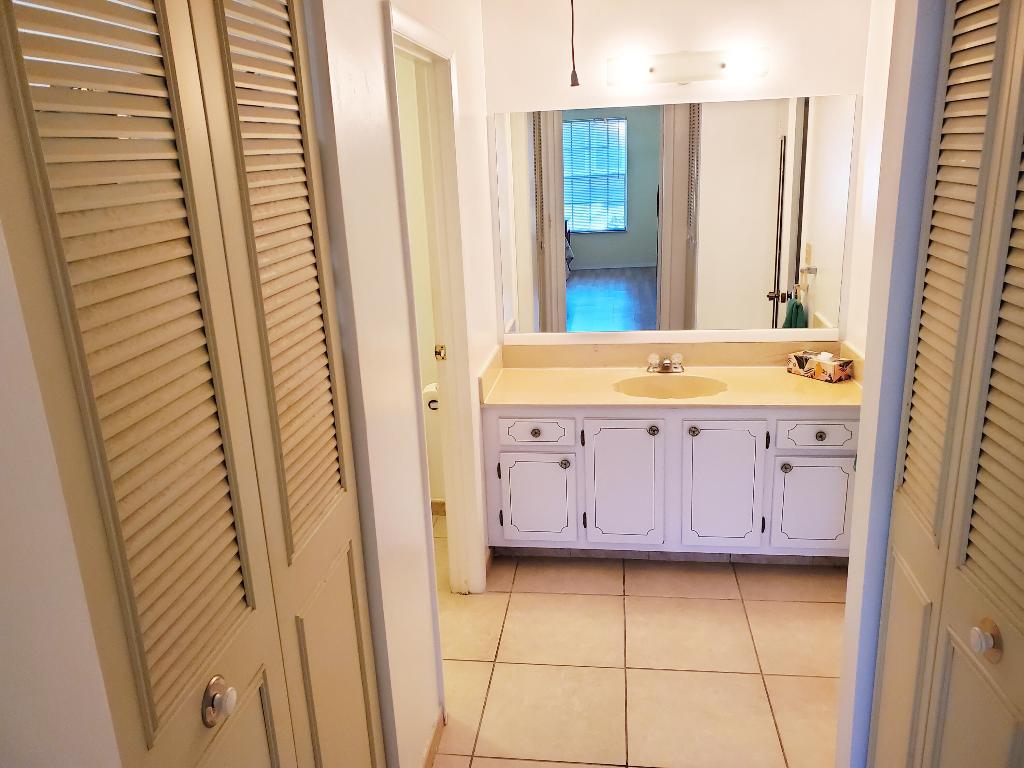 COVERED BRIDGE CONDO - Residential