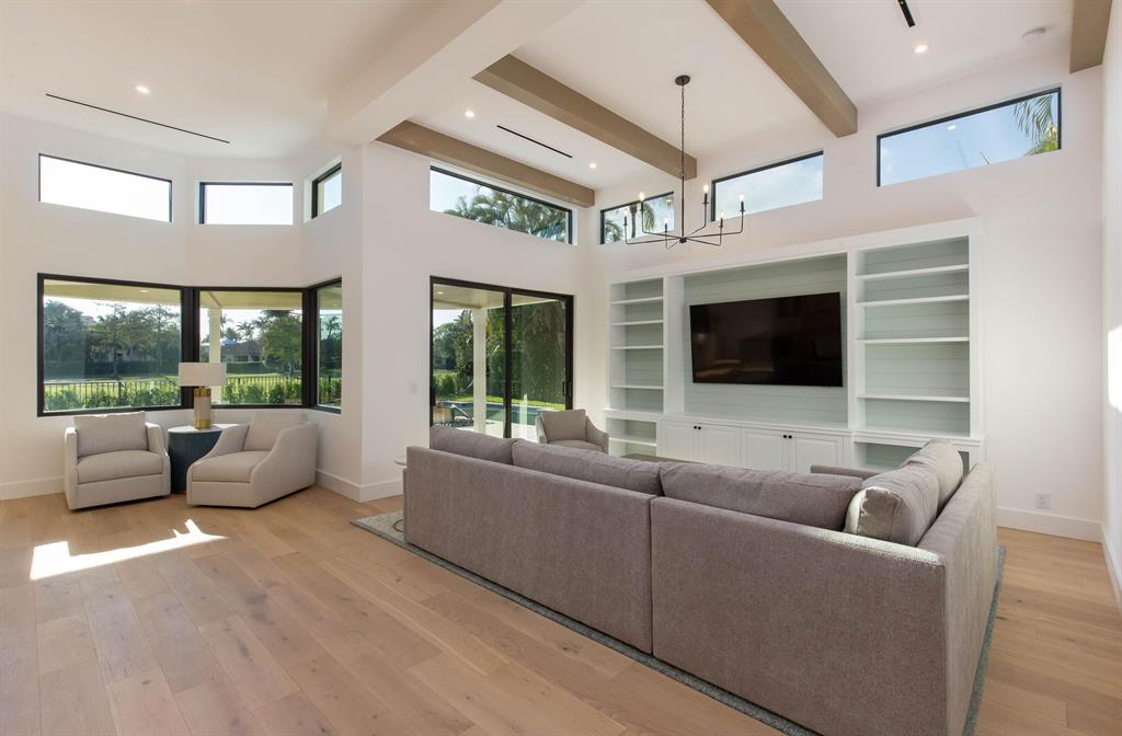 CHUKKER COVE P B POLO & C - Residential