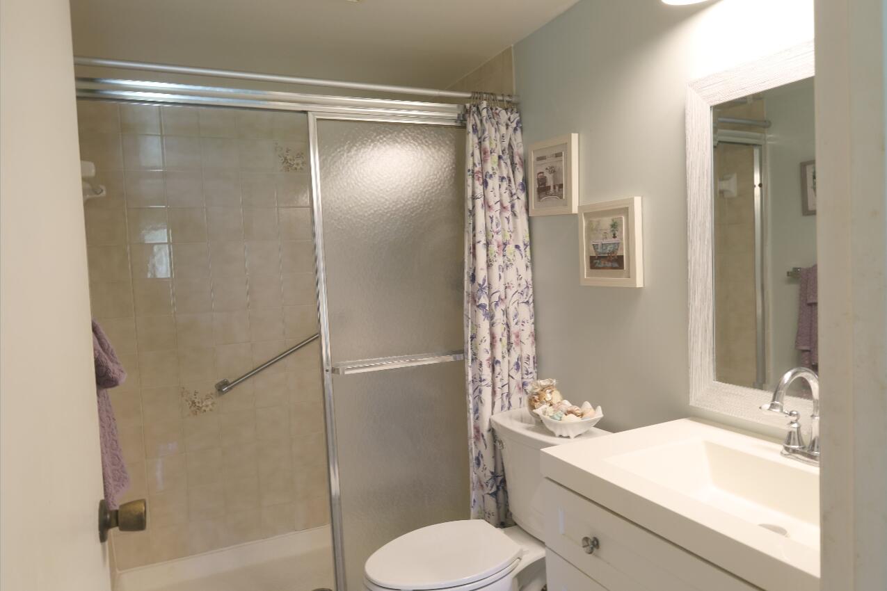 PINE RIDGE NORTH VILLAGE IV CONDO - Residential