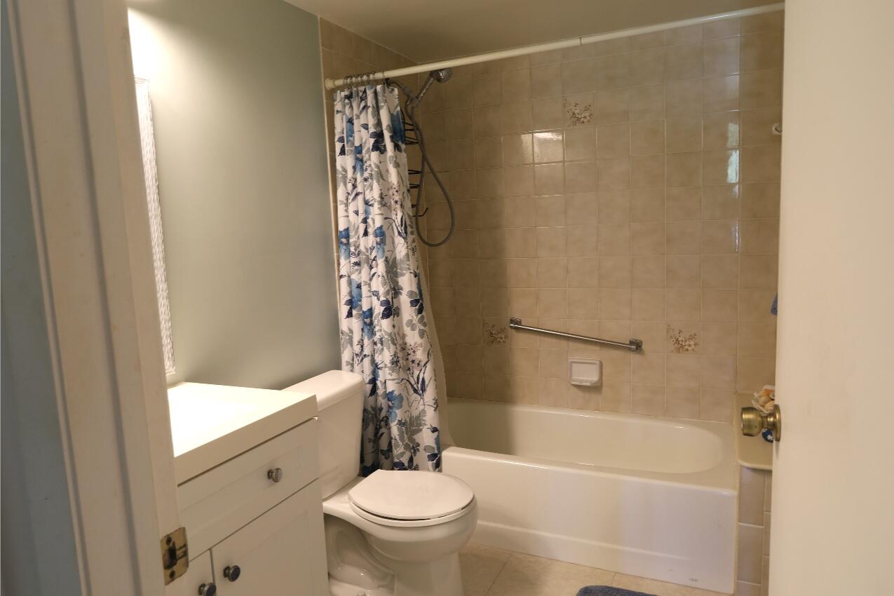 PINE RIDGE NORTH VILLAGE IV CONDO - Residential
