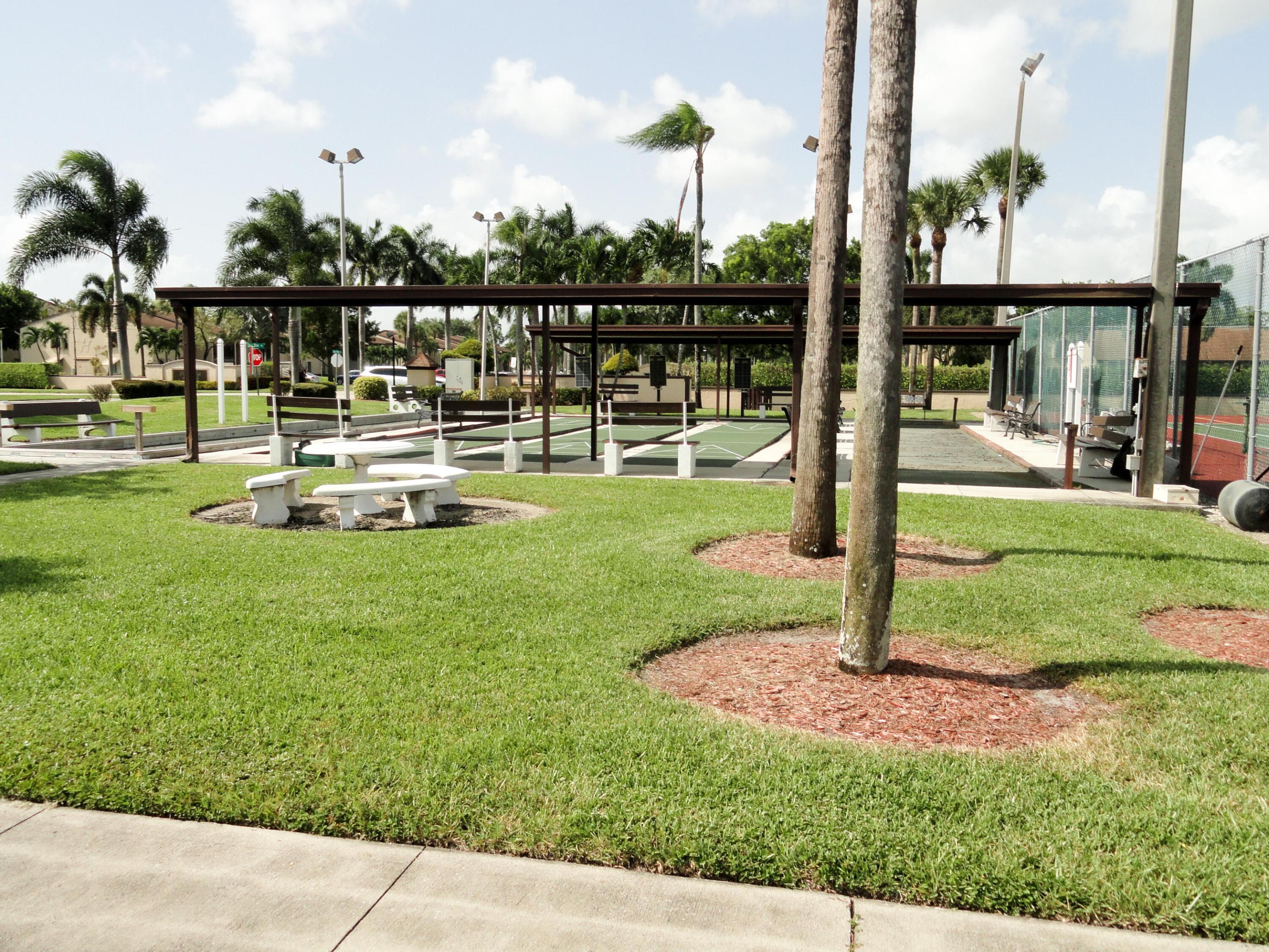 PINE RIDGE NORTH VILLAGE IV CONDO - Residential