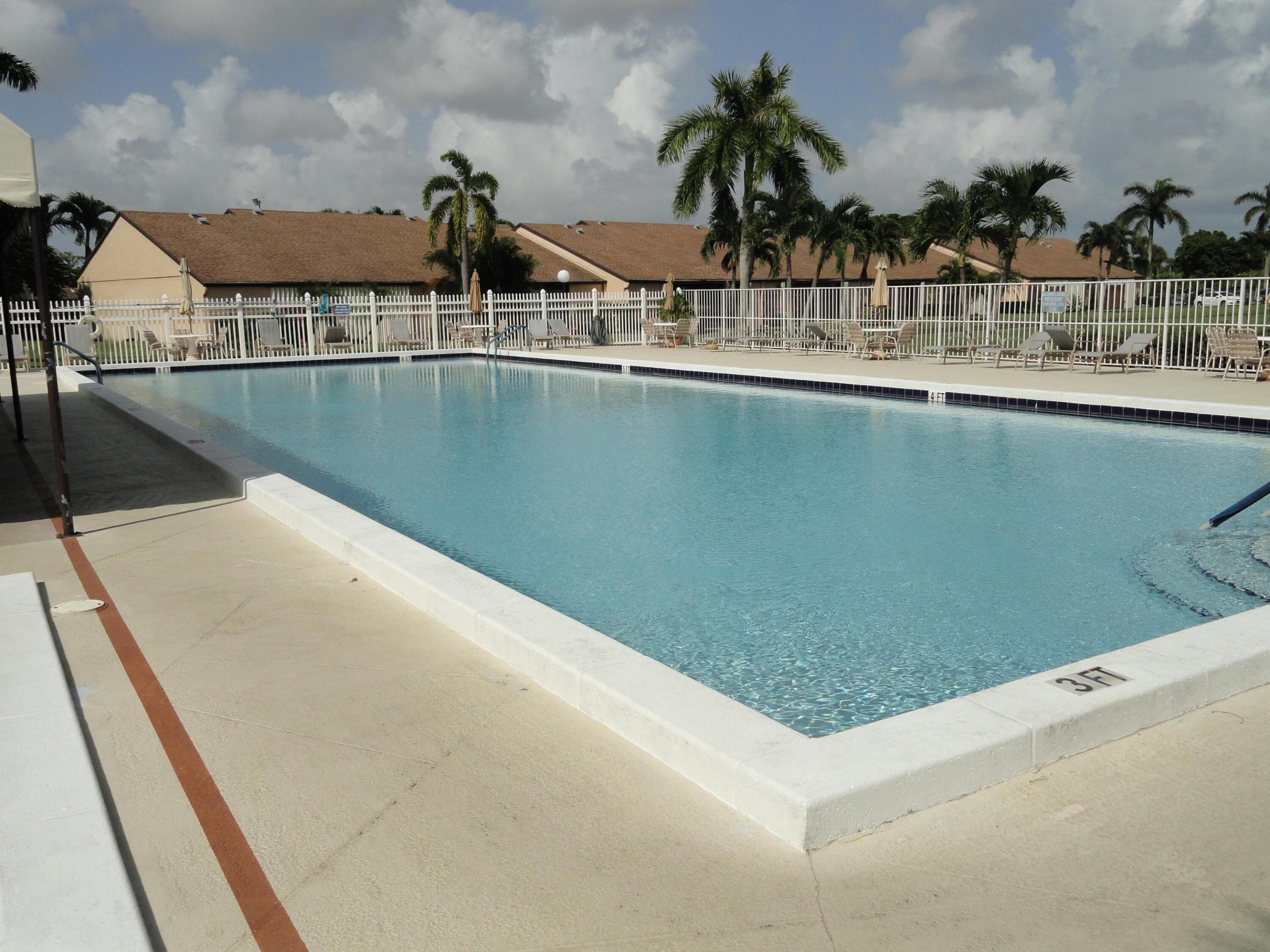 PINE RIDGE NORTH VILLAGE IV CONDO - Residential