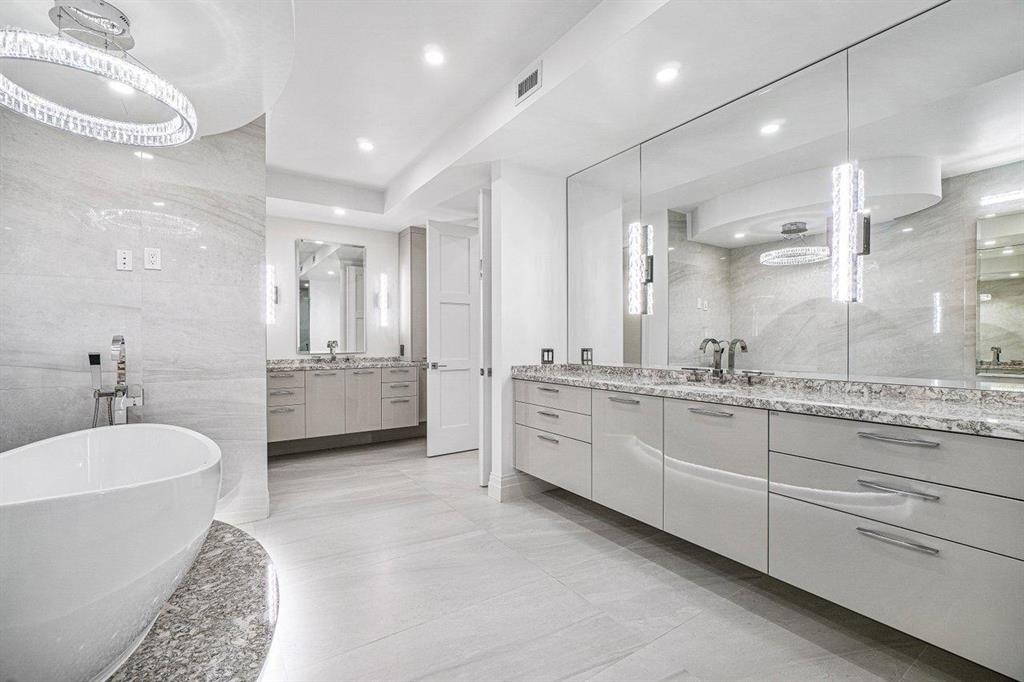 PALM BEACH HAMPTONCONDO D - Residential