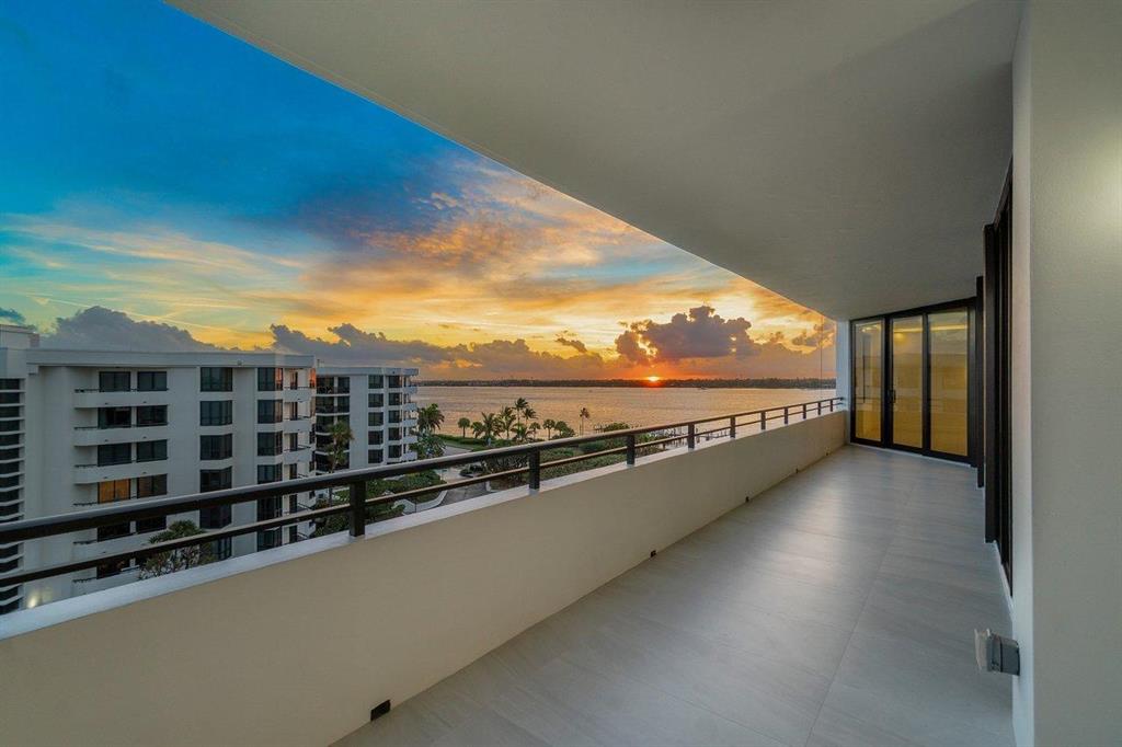 PALM BEACH HAMPTONCONDO D - Residential
