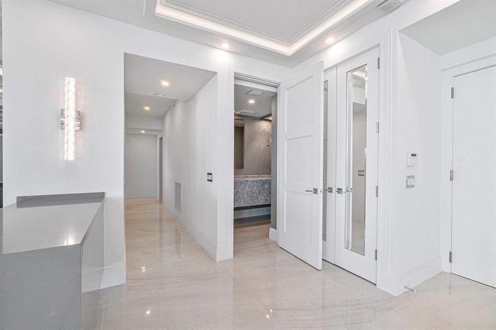 PALM BEACH HAMPTONCONDO D - Residential