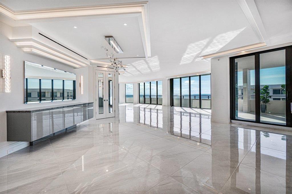 PALM BEACH HAMPTONCONDO D - Residential
