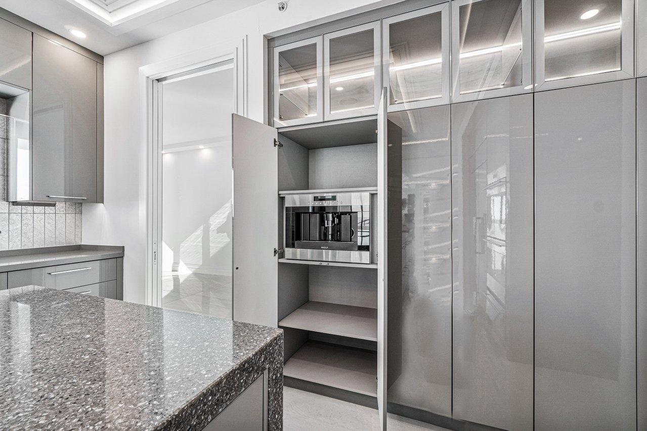 PALM BEACH HAMPTONCONDO DECL FILED 4-26-85-IN - Residential