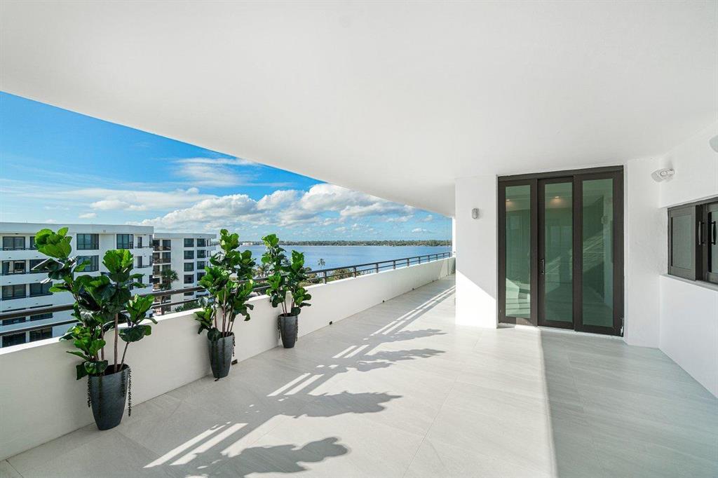 PALM BEACH HAMPTONCONDO D - Residential