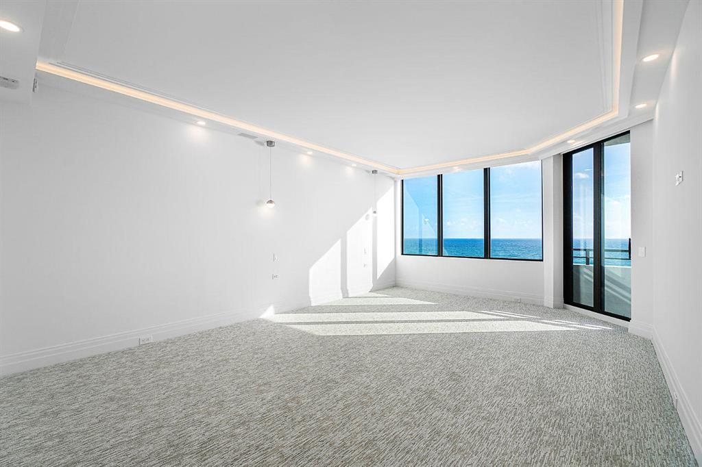 PALM BEACH HAMPTONCONDO D - Residential