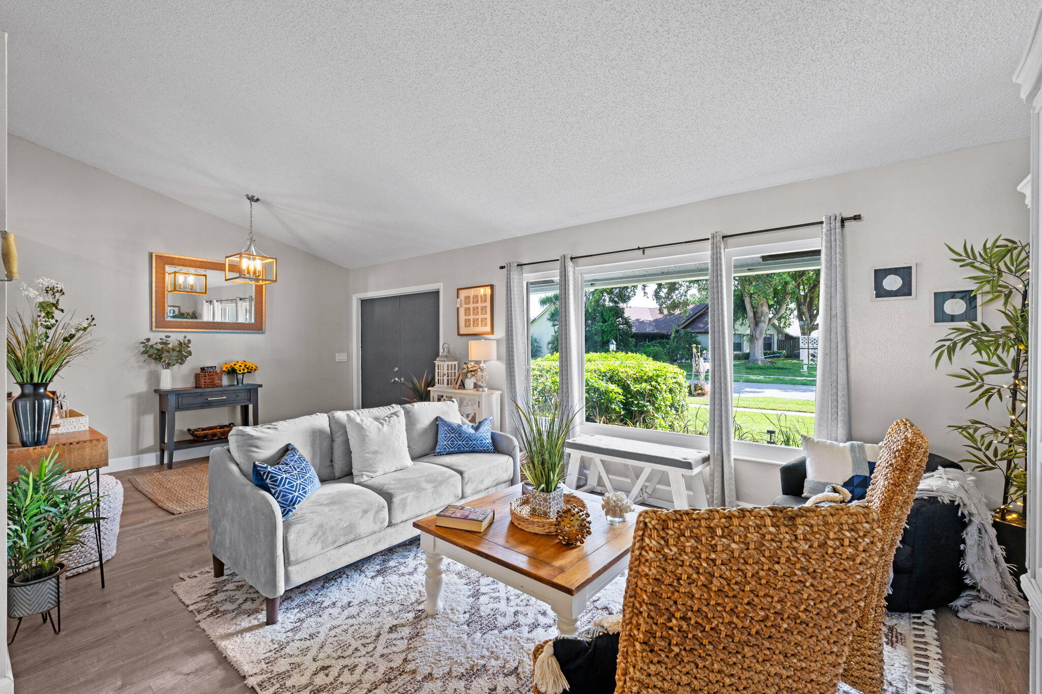 Properties 5071 Whitewood Way