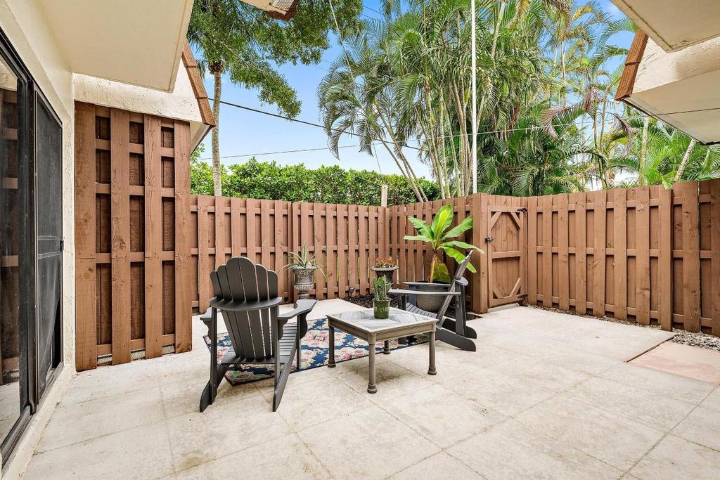 Photo of 825 Center Street #1b, Jupiter, FL 33458 (MLS # R10926912)