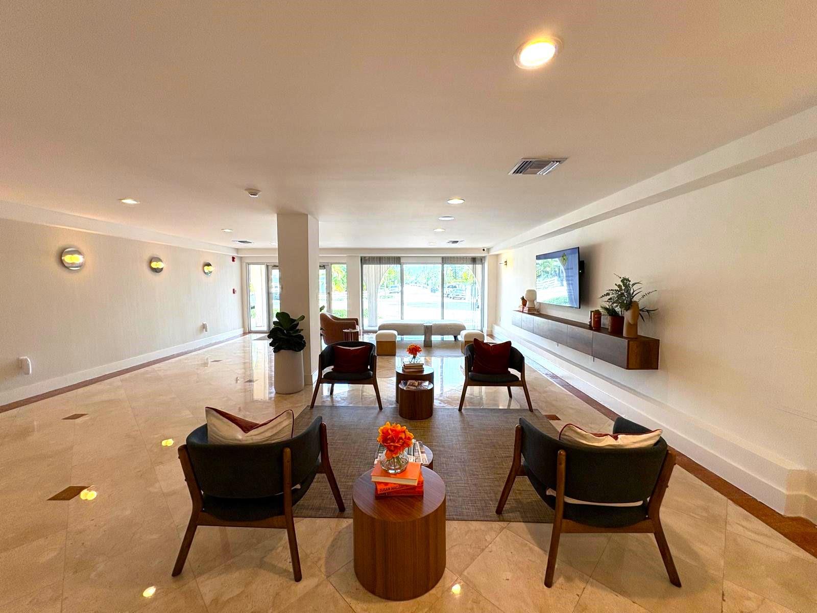 1455 N Treasure Dr 3B