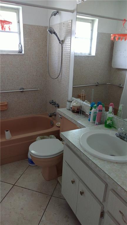 Leisureville Third Sec 65 - Residential