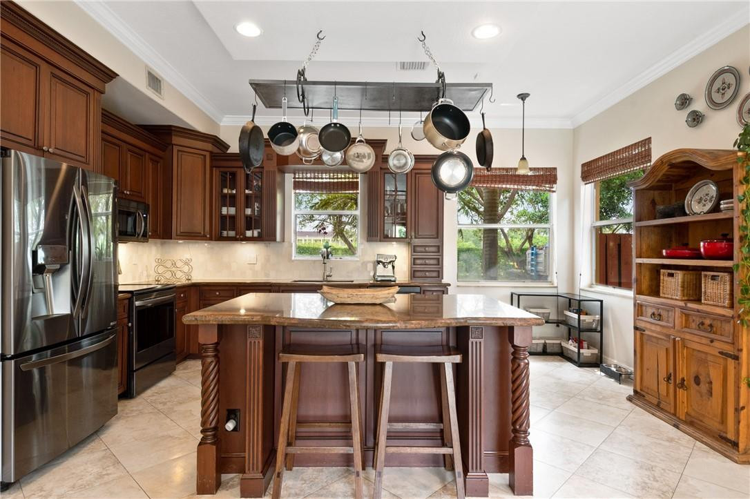 Bellagio At Vizcaya 171-6 - Residential