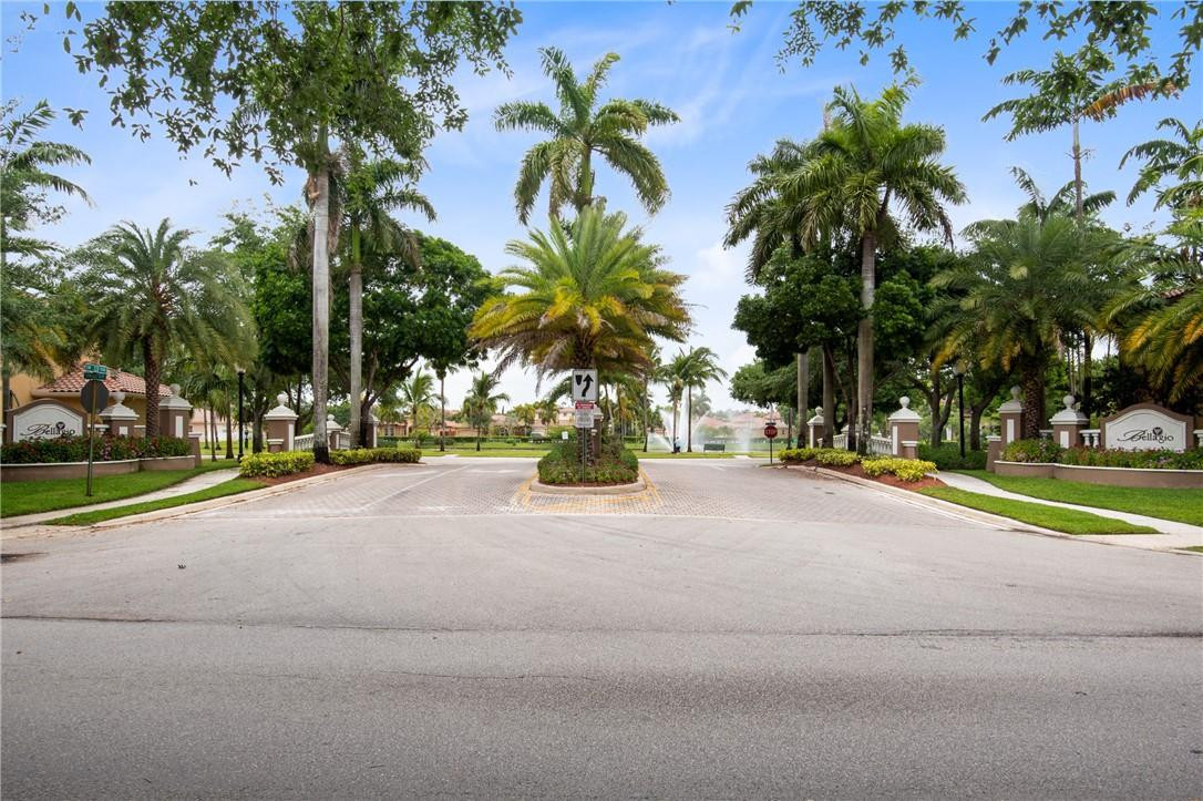 Bellagio At Vizcaya 171-6 - Residential