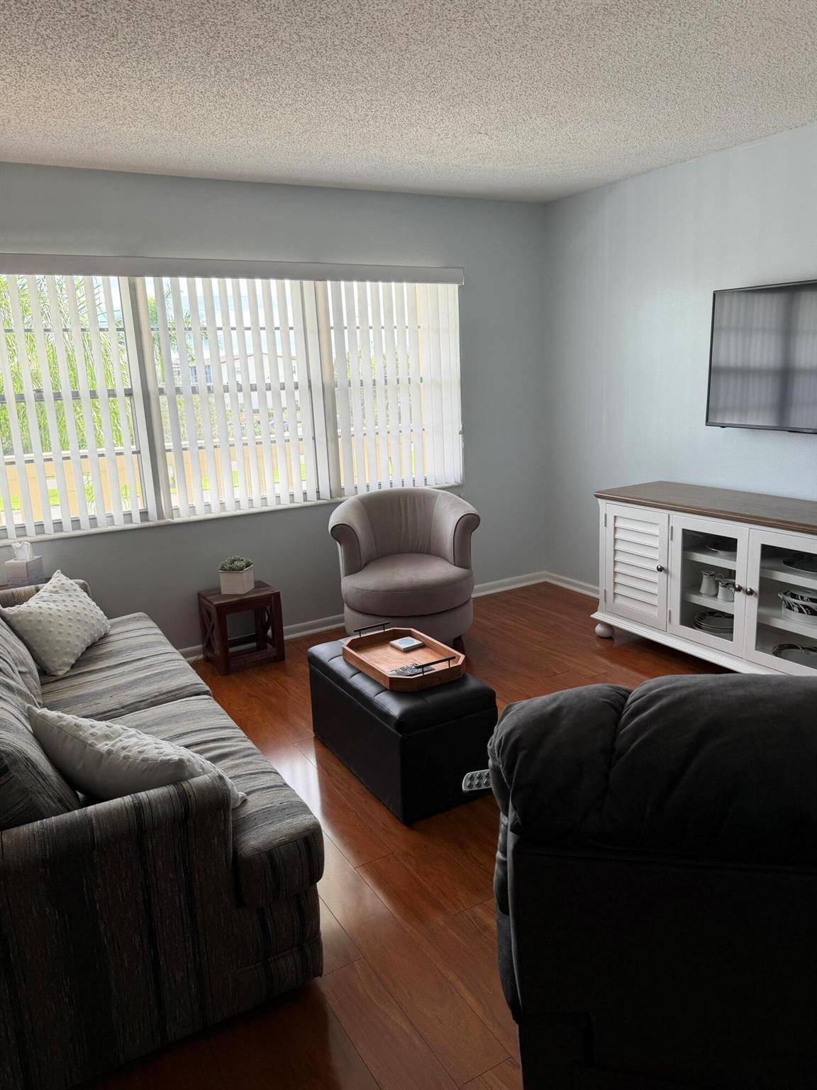 AINSLIE AT CENTURY VILLAG - Residential Lease