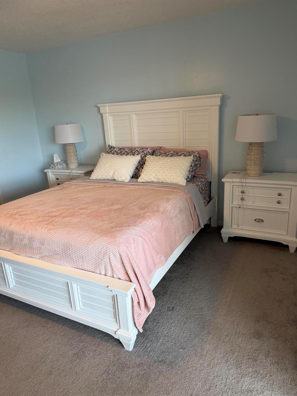 AINSLIE AT CENTURY VILLAG - Residential Lease