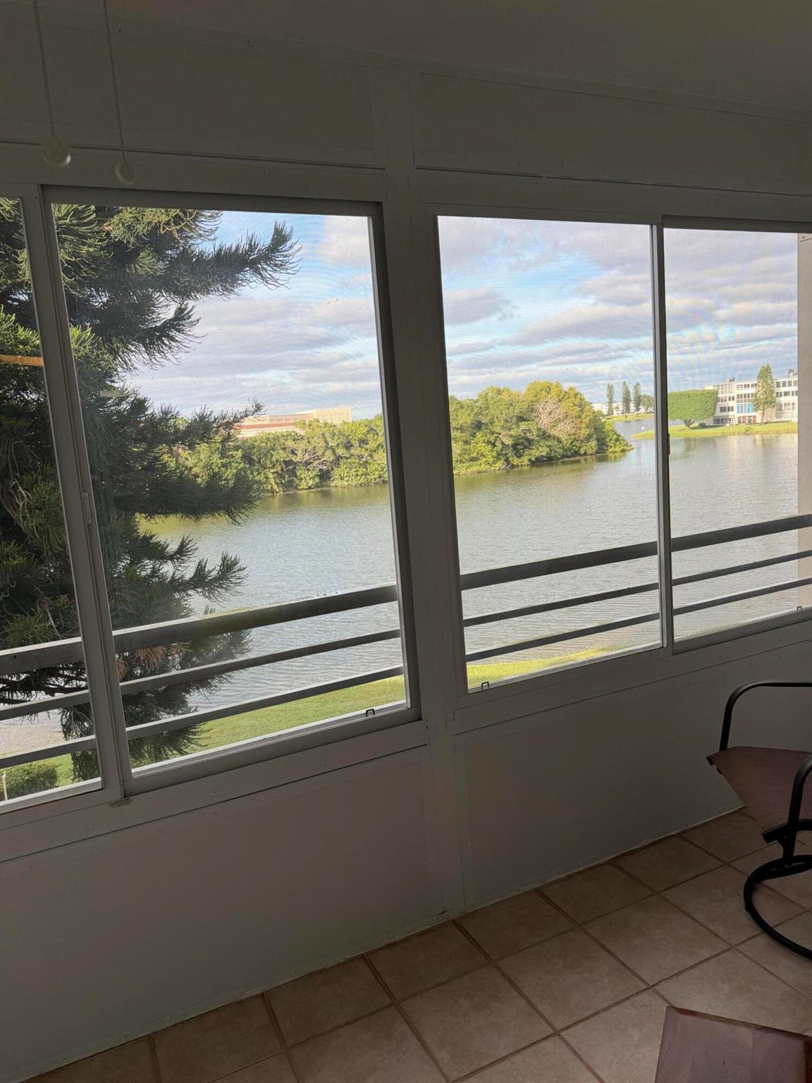 AINSLIE AT CENTURY VILLAG - Residential Lease