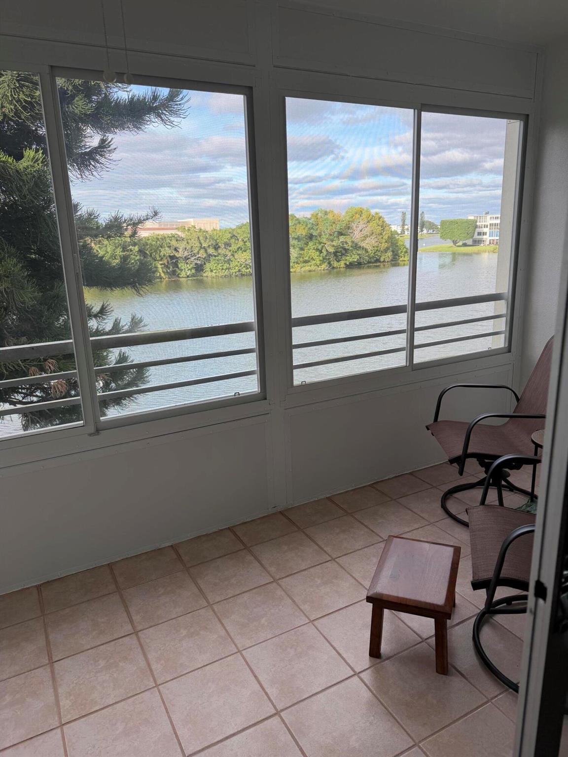 AINSLIE AT CENTURY VILLAG - Residential Lease