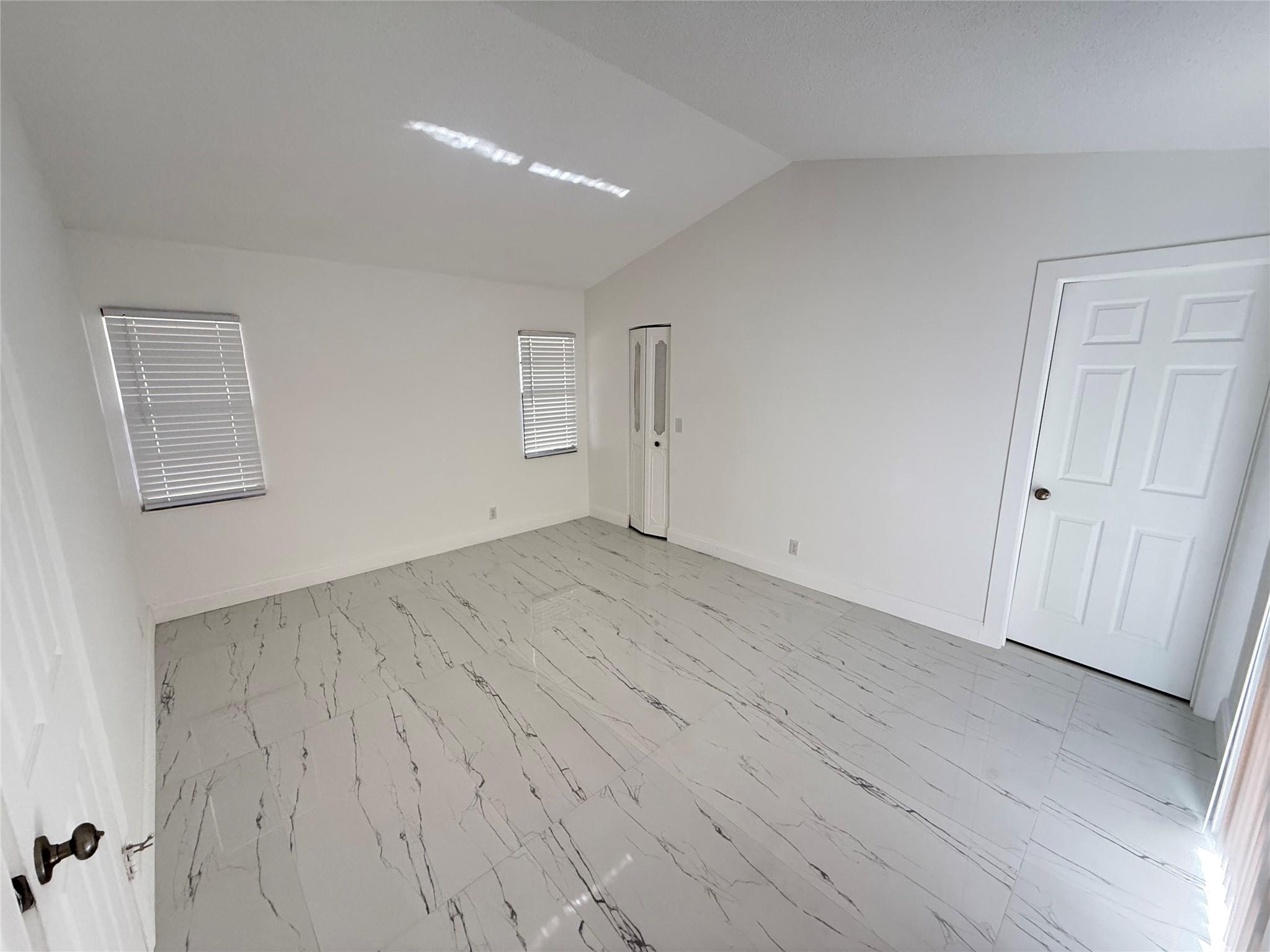 7400 SW 11th Ct