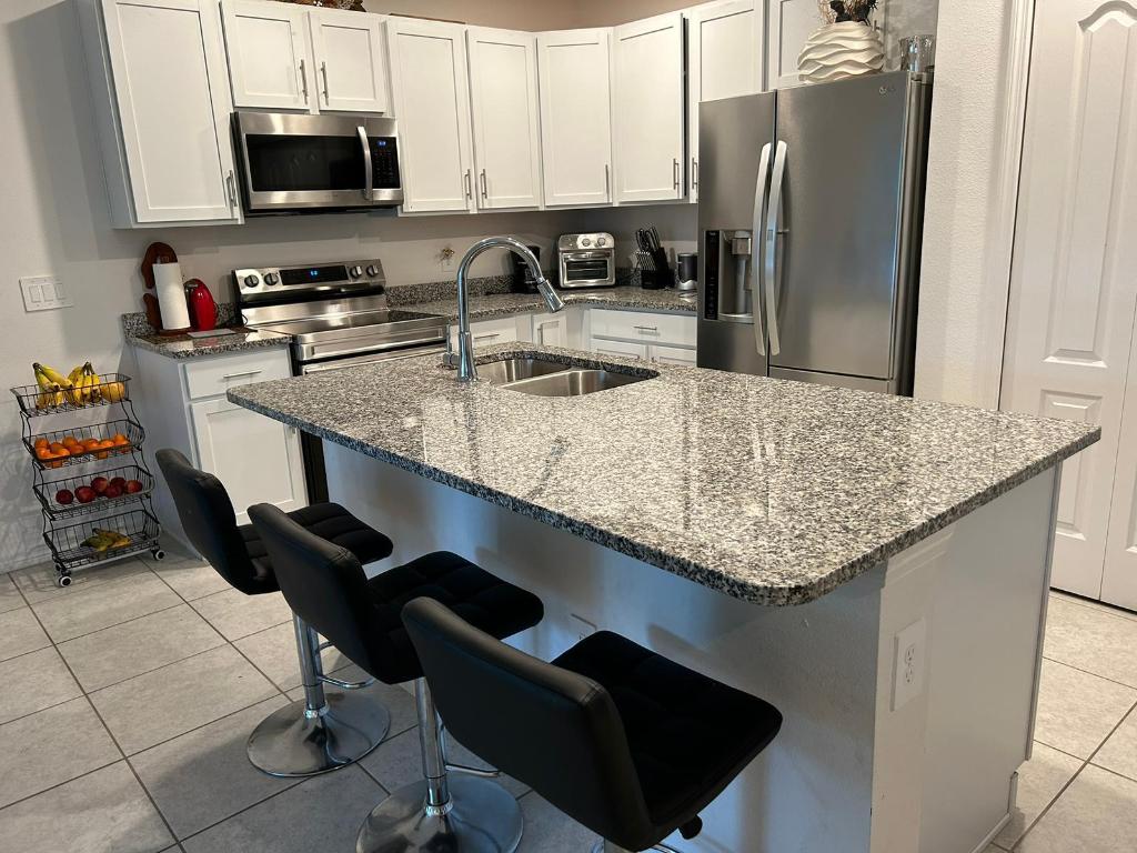 PORT ST LUCIE SECTION 7 - Residential Lease