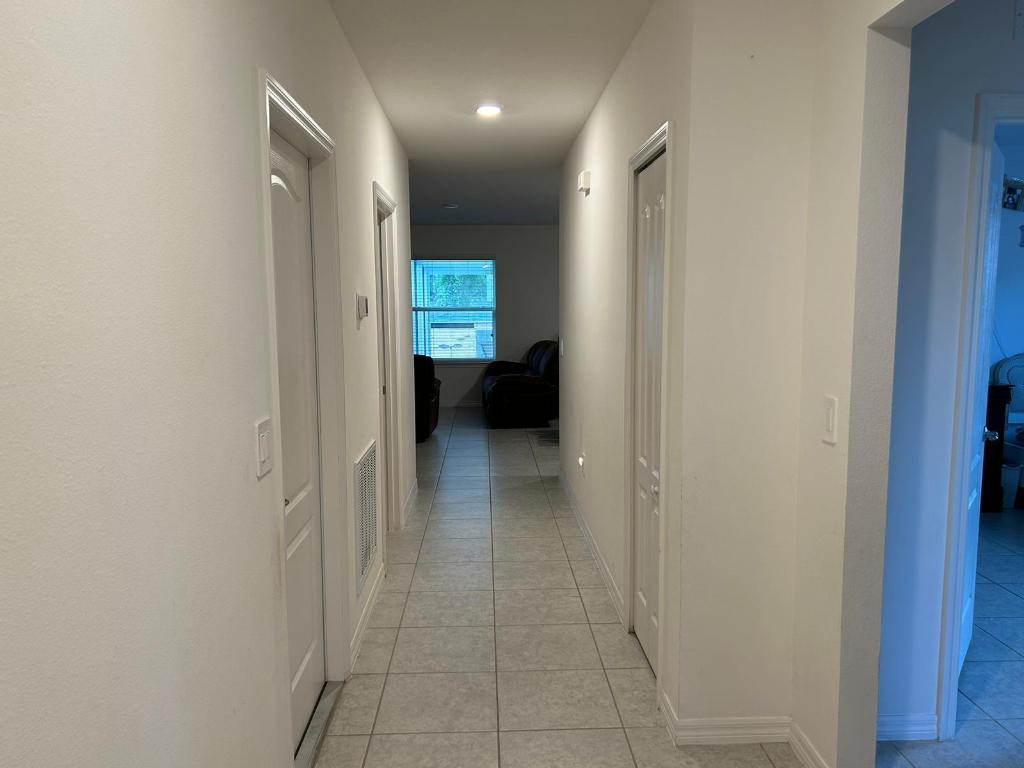 PORT ST LUCIE SECTION 7 - Residential Lease