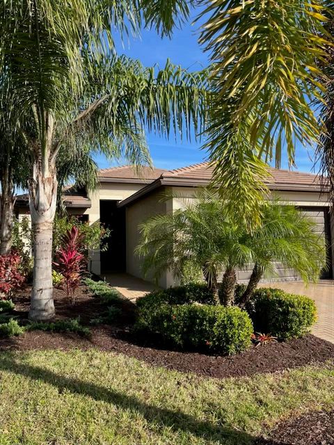 A home in Port St Lucie