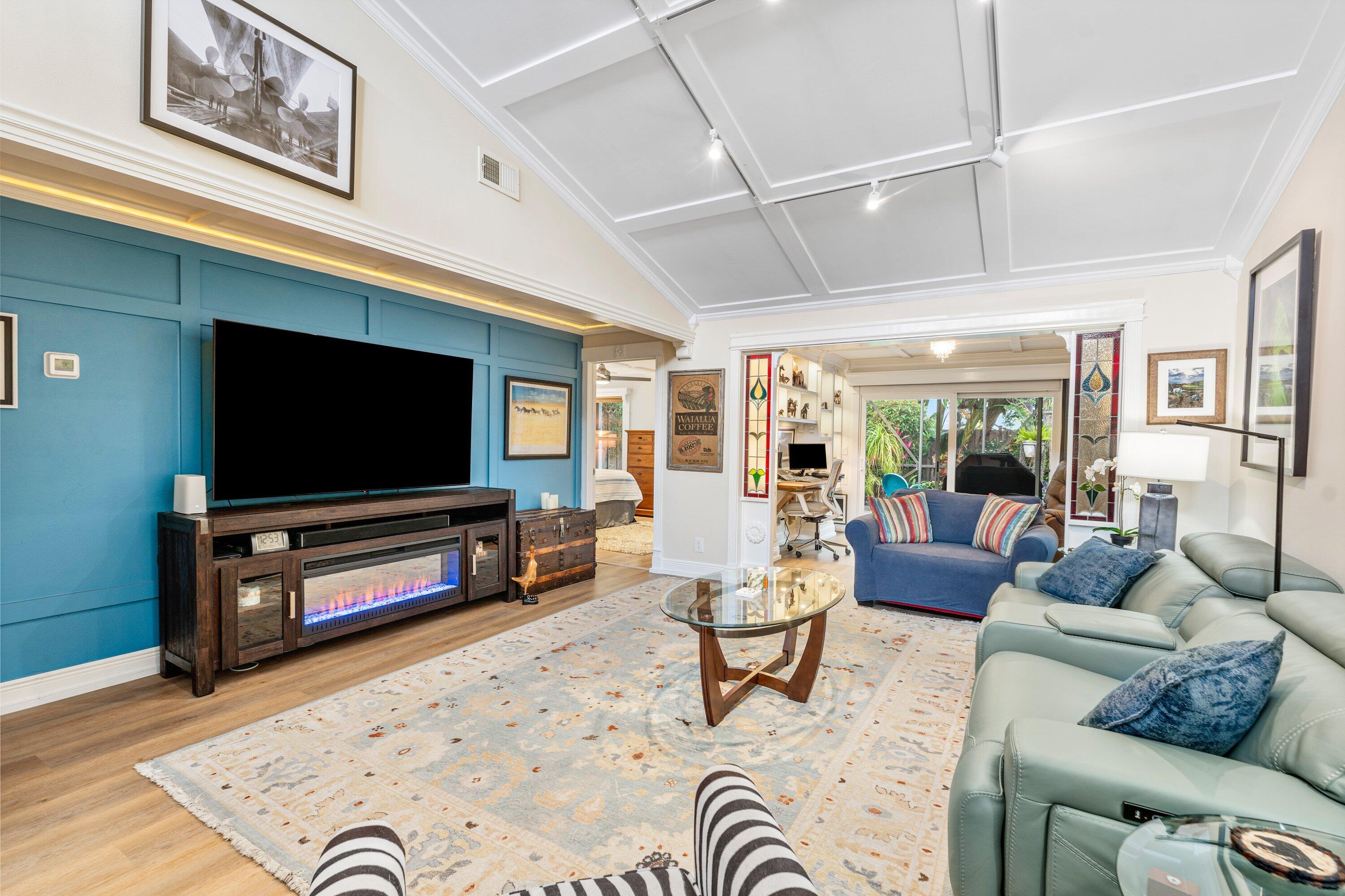 SOUTH SHORE 1 OF WELLINGTON - Residential