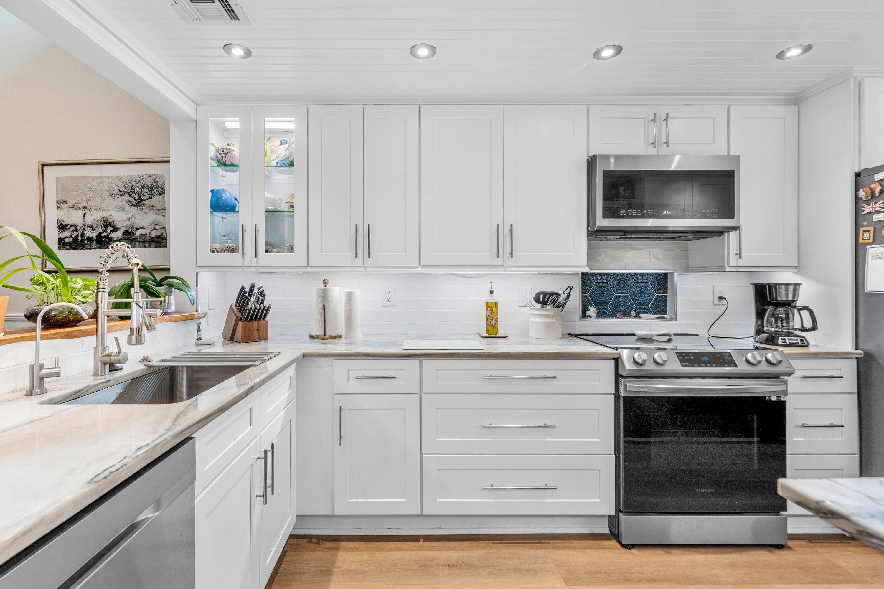 SOUTH SHORE 1 OF WELLINGTON - Residential