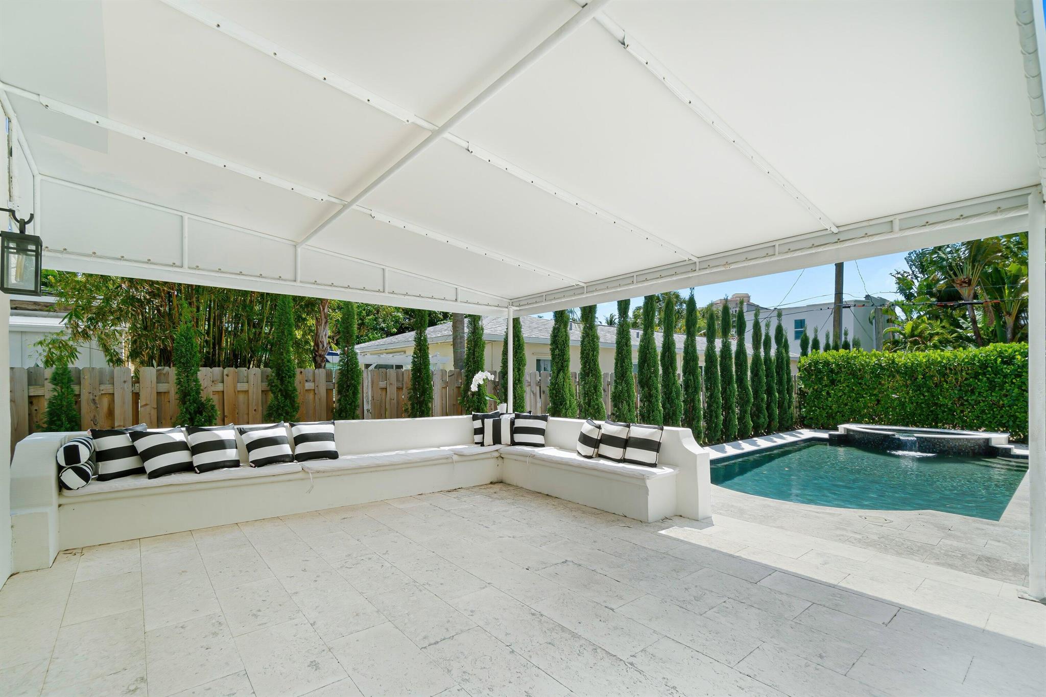 GRUBER CARLBERG - Residential Lease