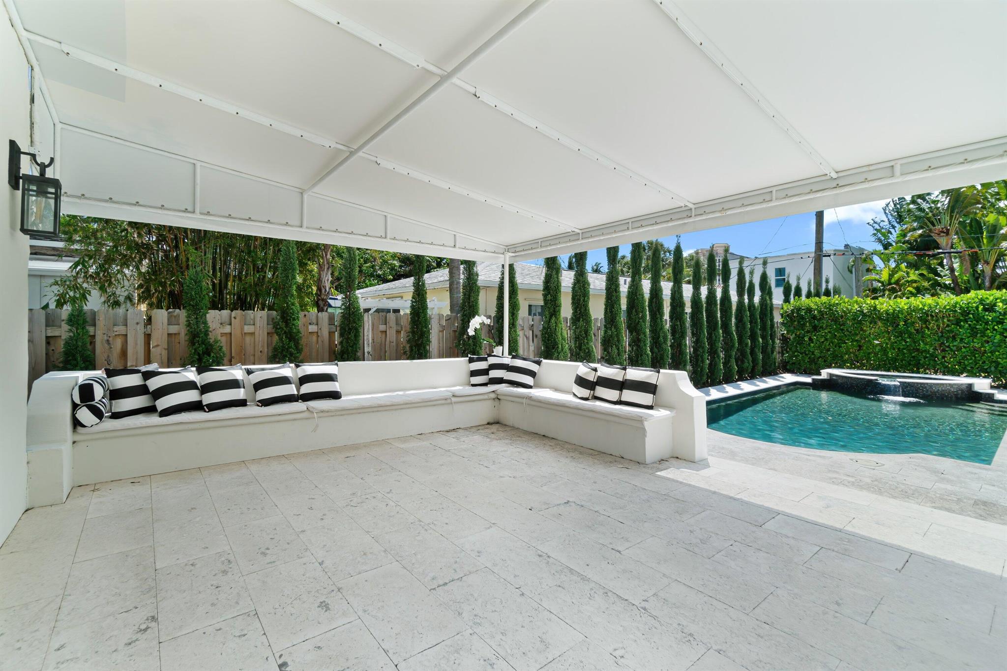 GRUBER CARLBERG - Residential Lease