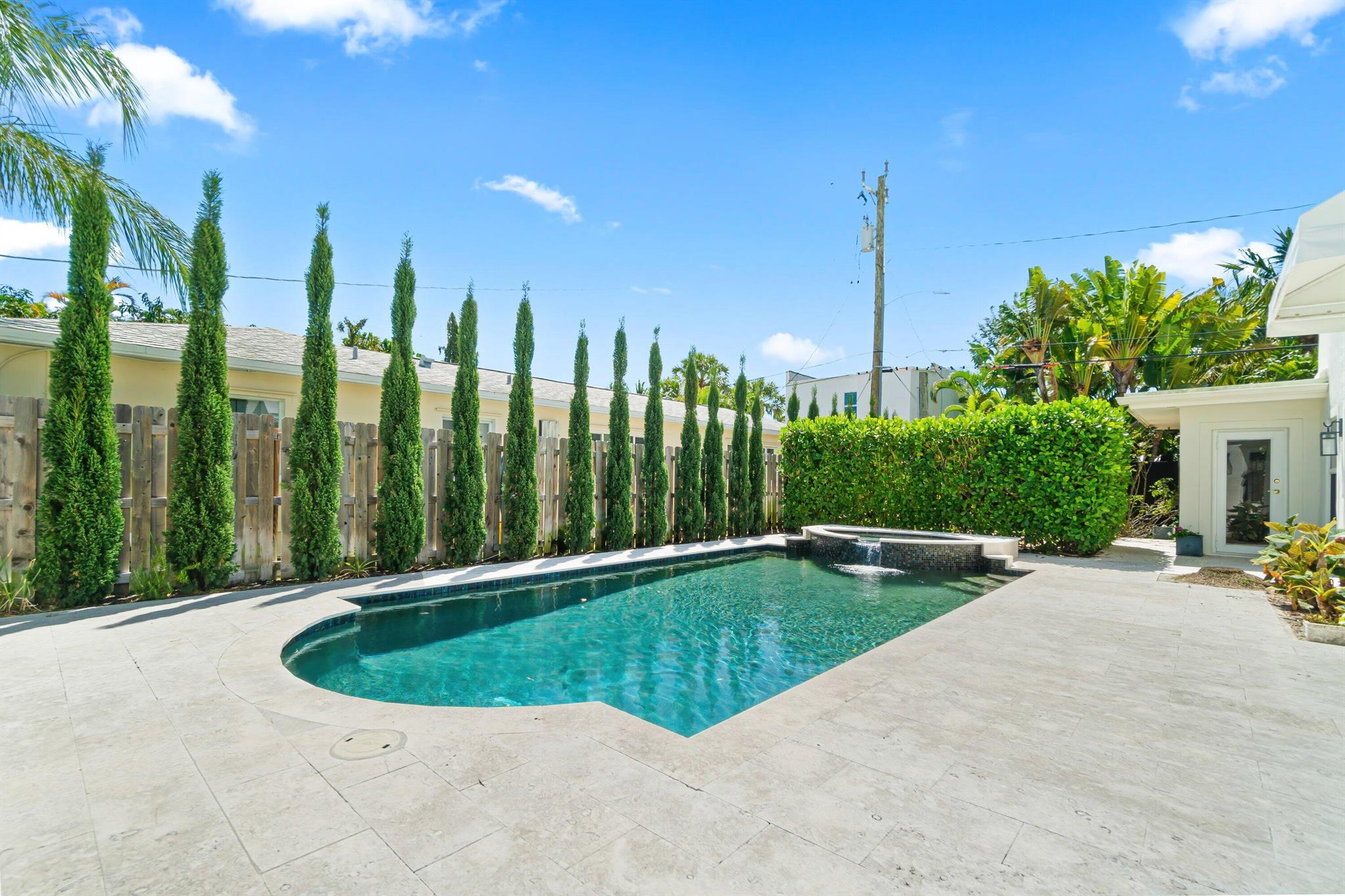 GRUBER CARLBERG - Residential Lease