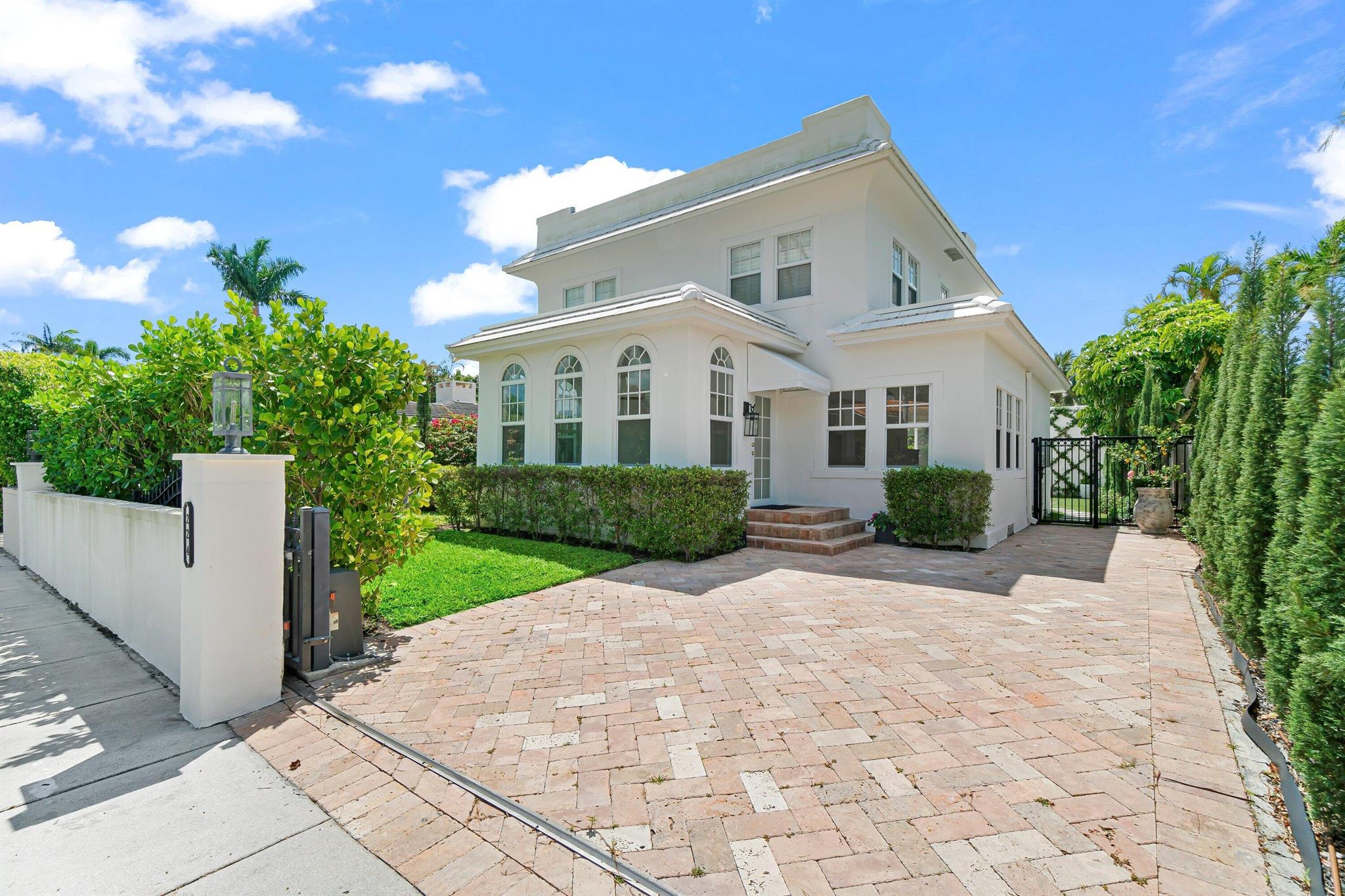 GRUBER CARLBERG - Residential Lease