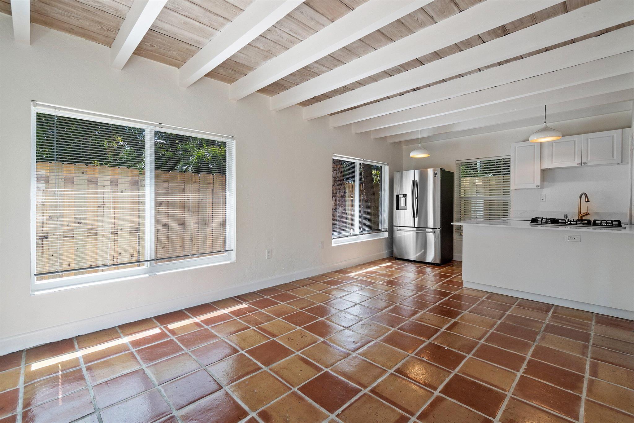 GRUBER CARLBERG - Residential Lease