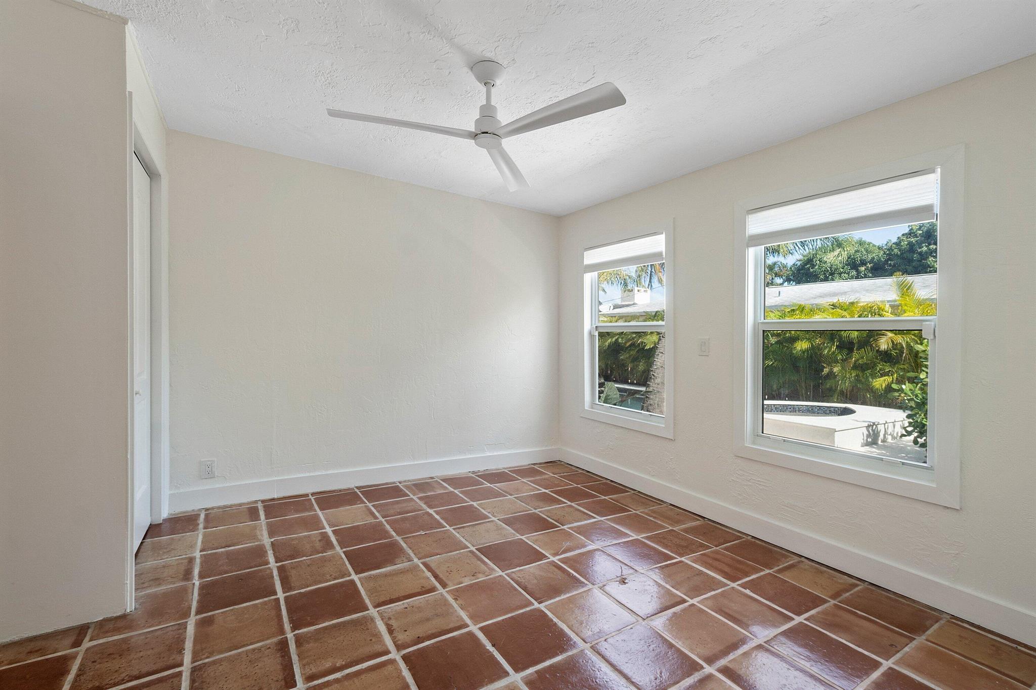 GRUBER CARLBERG - Residential Lease
