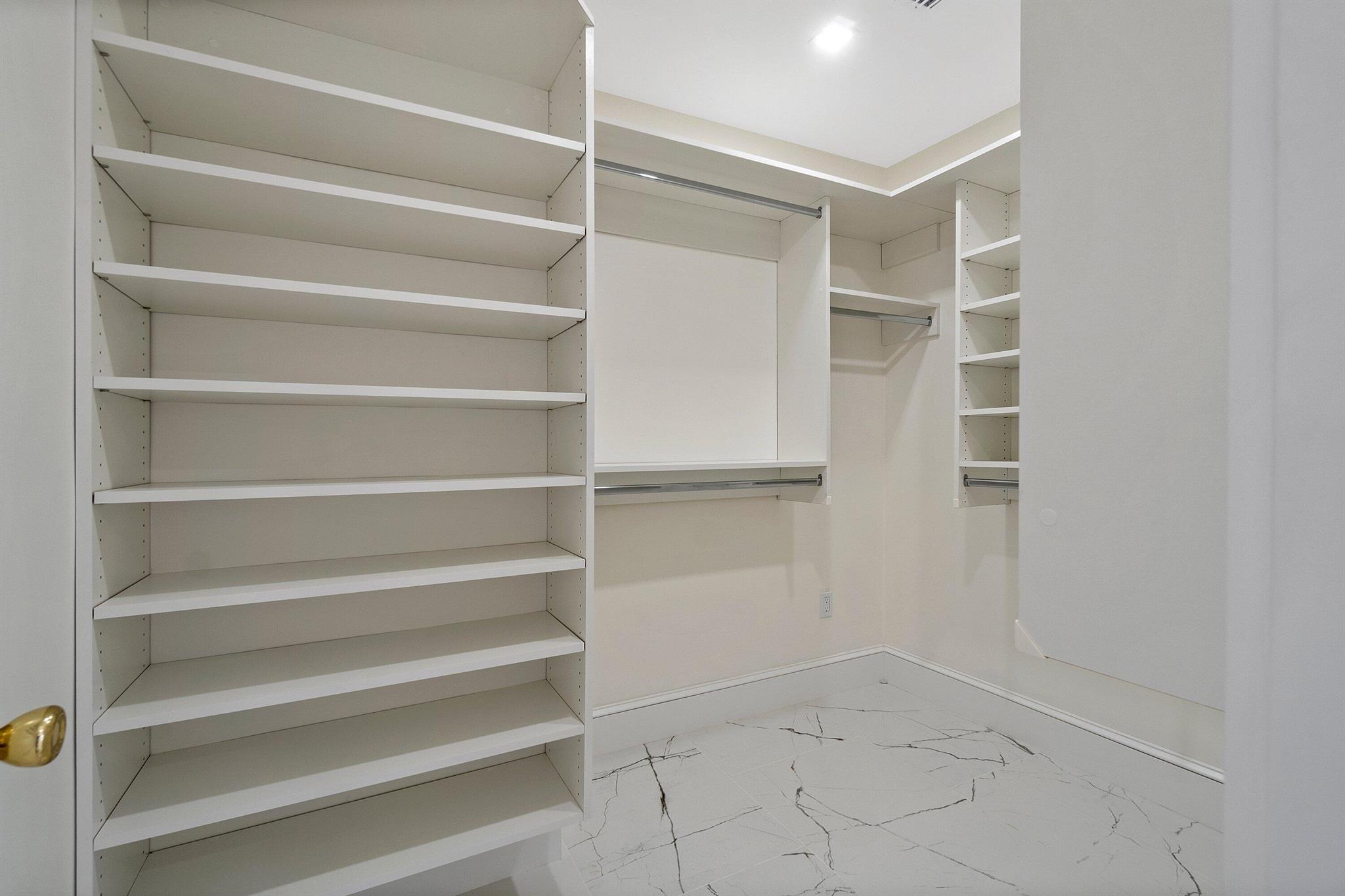 GRUBER CARLBERG - Residential Lease