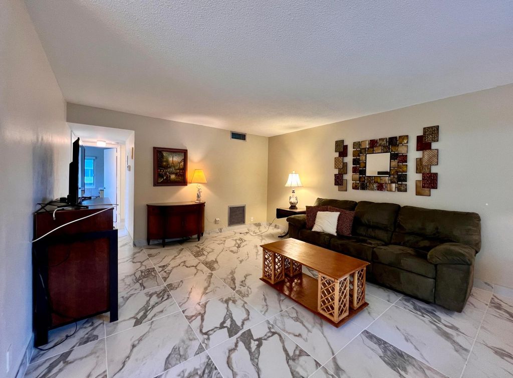 Photo of 14 Bedford A, West Palm Beach, FL 33417 (MLS # R11150215)