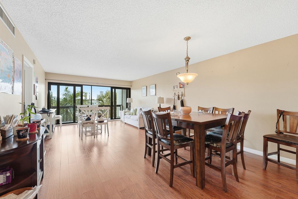 Photo of 3050 Presidential Way, West Palm Beach, FL 33401 (MLS # B26019994)