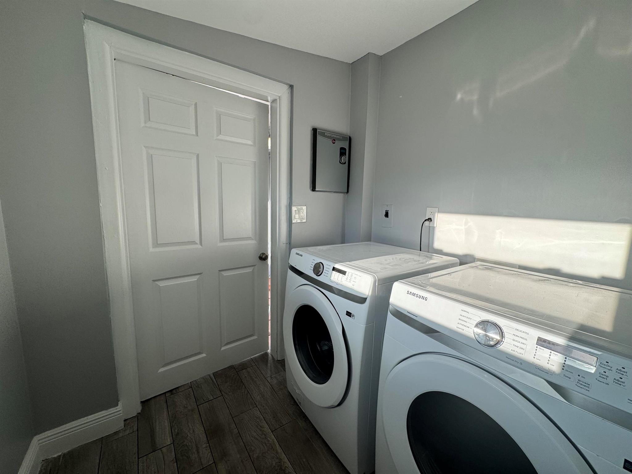 KELSEY CITY - Residential Lease