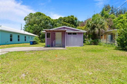 Photo of 1804 S 30th S ST, Fort Pierce, FL 34947 (MLS # B26038768)