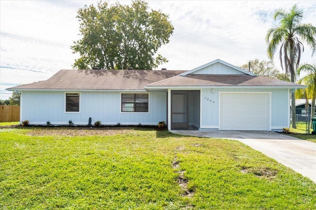 Photo of 1005 Echo Street, Fort Pierce, FL 34982 (MLS # R10759185)