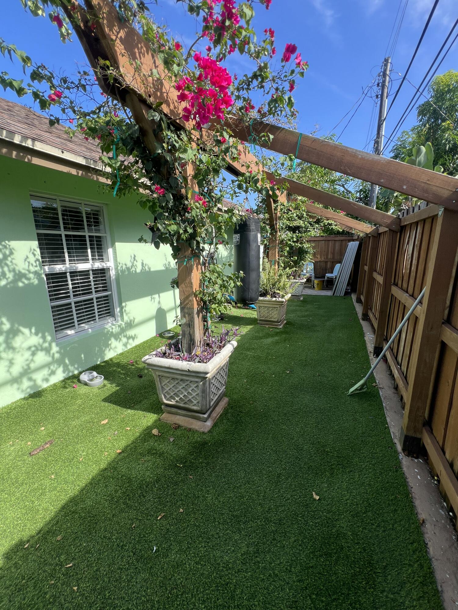 ROYAL PALM PARK - Residential