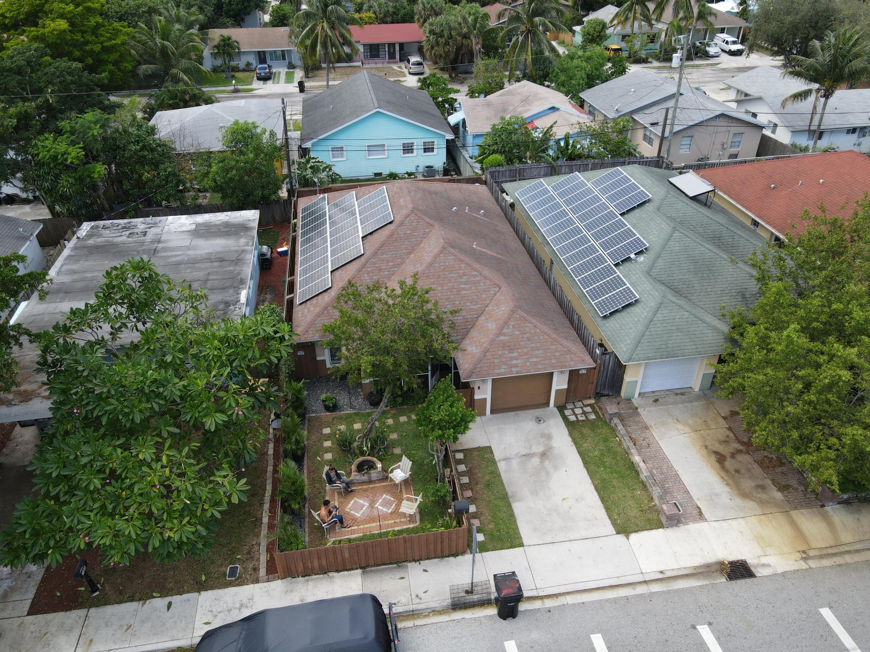 ROYAL PALM PARK - Residential