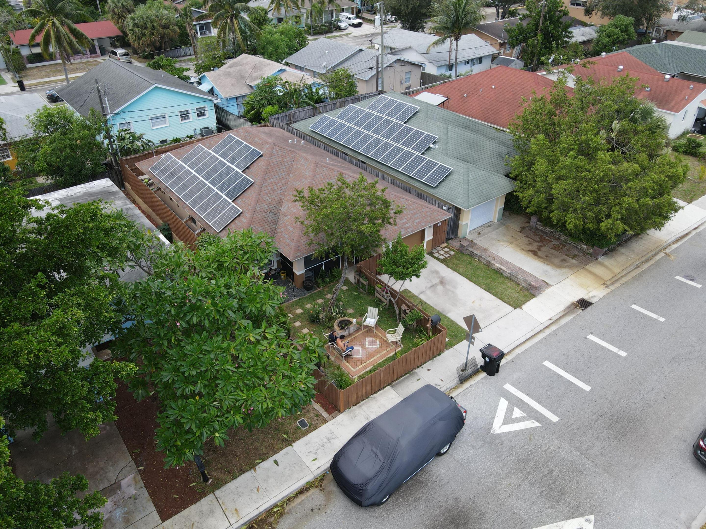 ROYAL PALM PARK - Residential