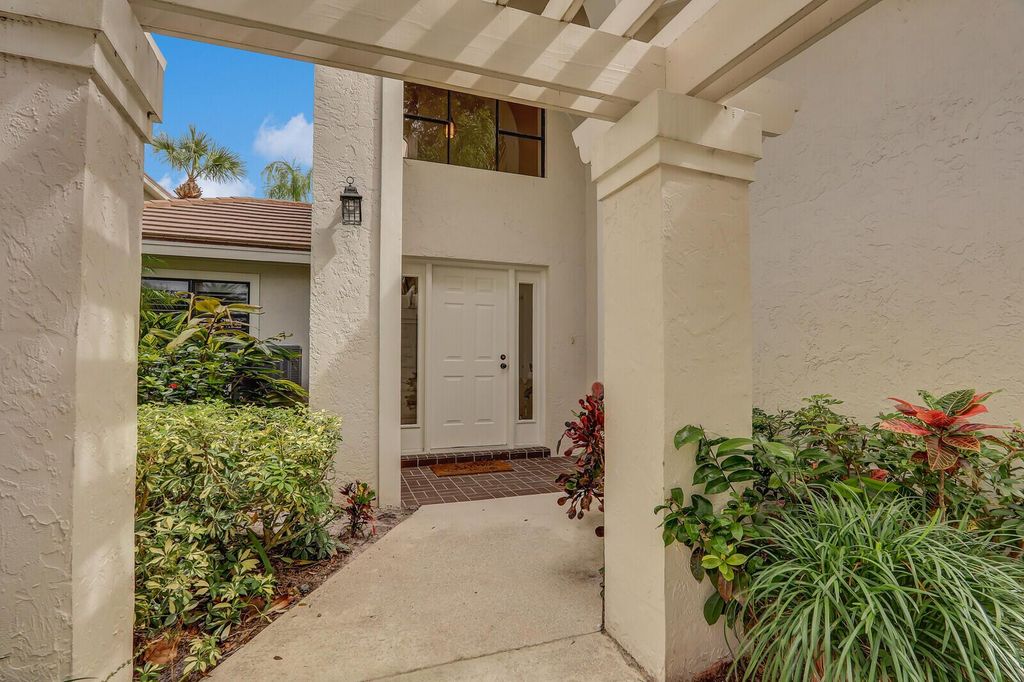 Photo of 16000 W Bay Drive #256, Jupiter, FL 33477 (MLS # R11078953)