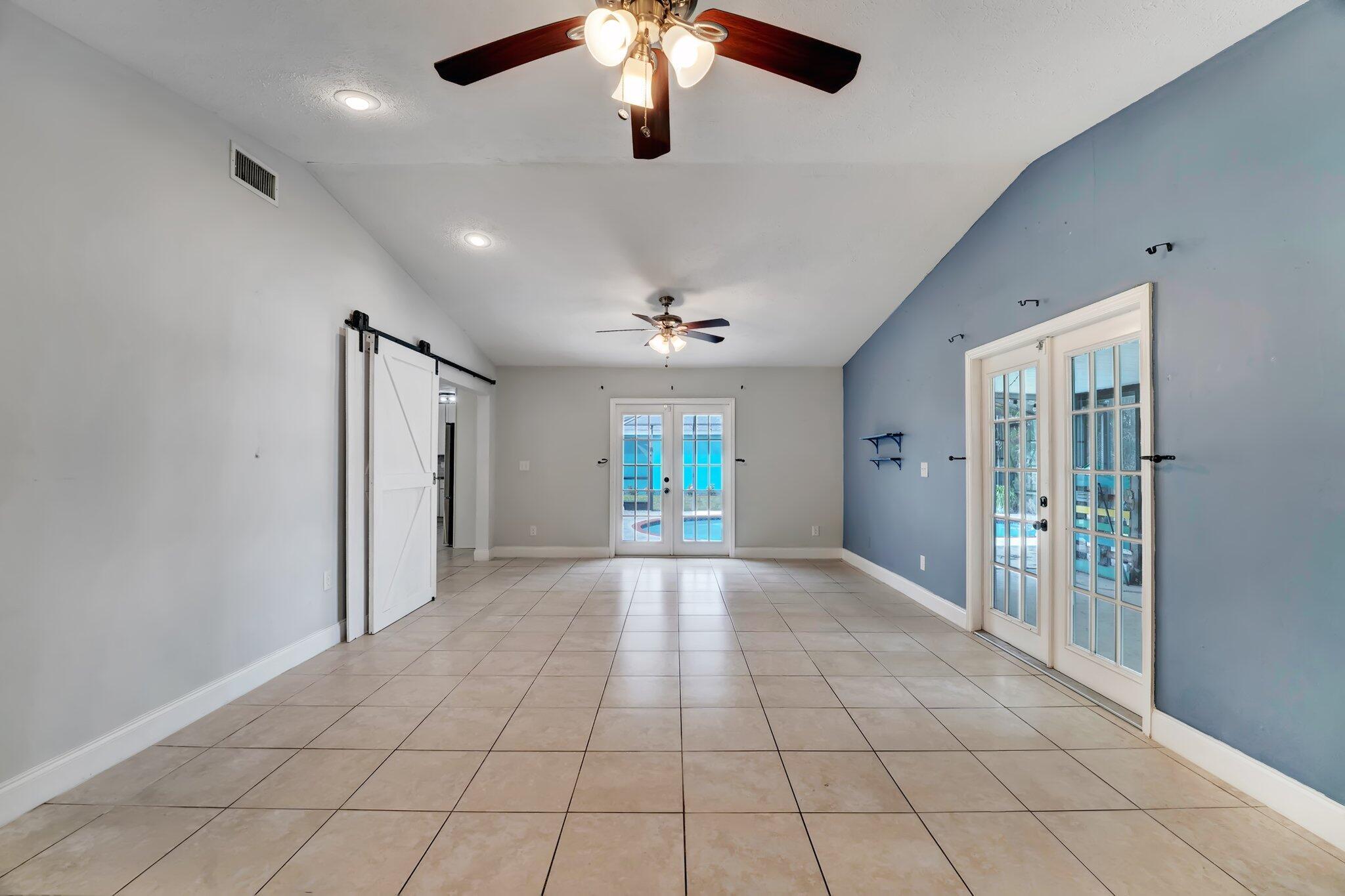 PORT ST LUCIE SECTION 10 - Residential Lease