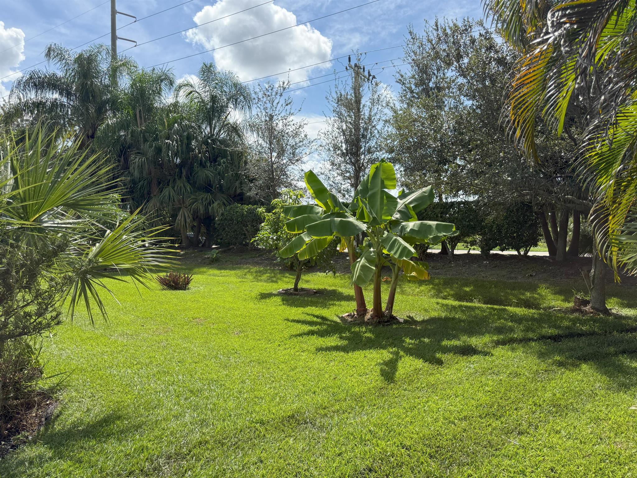 ''''''OAKS OF VERO PD PHA - Residential Lease