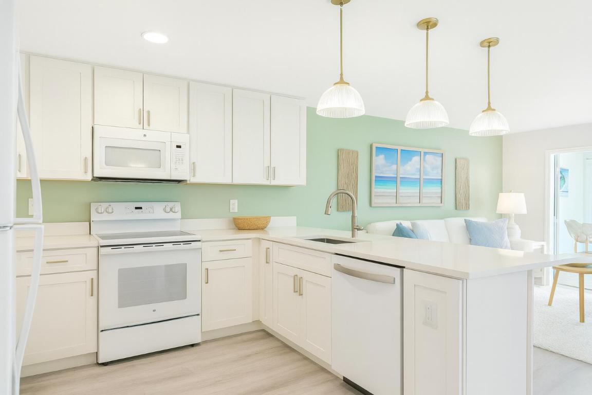 COLONIAL RIDGE CORP - Residential