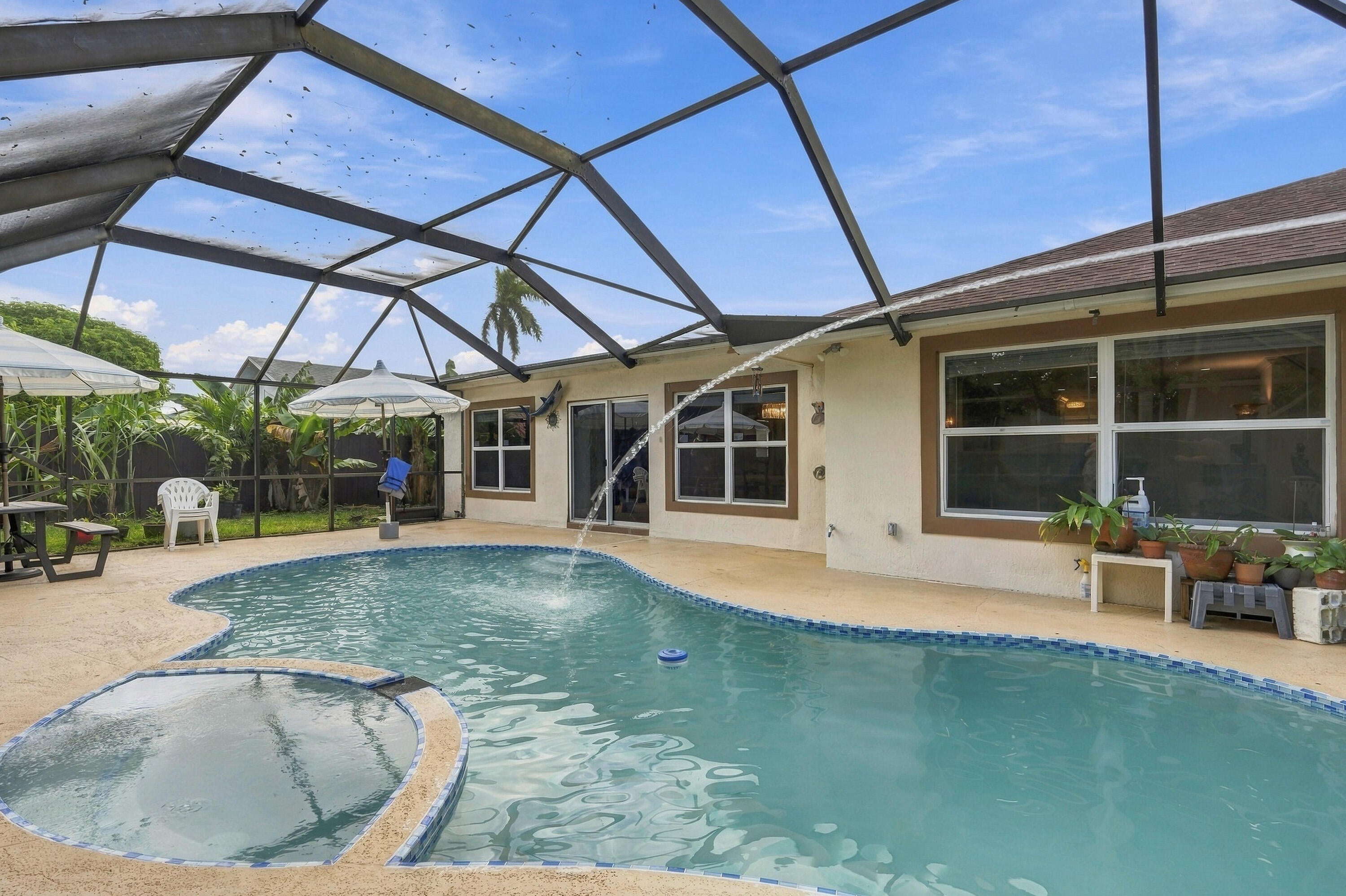 Properties 1402 The 12th Fairway